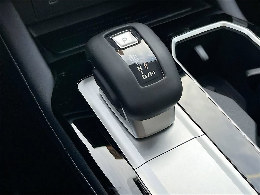 New 2026 Mitsubishi Outlander SEL FWD image 18