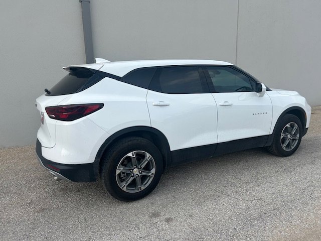 Used 2023 Chevrolet Blazer LT w/ Driver Confidence Package FWD image 2