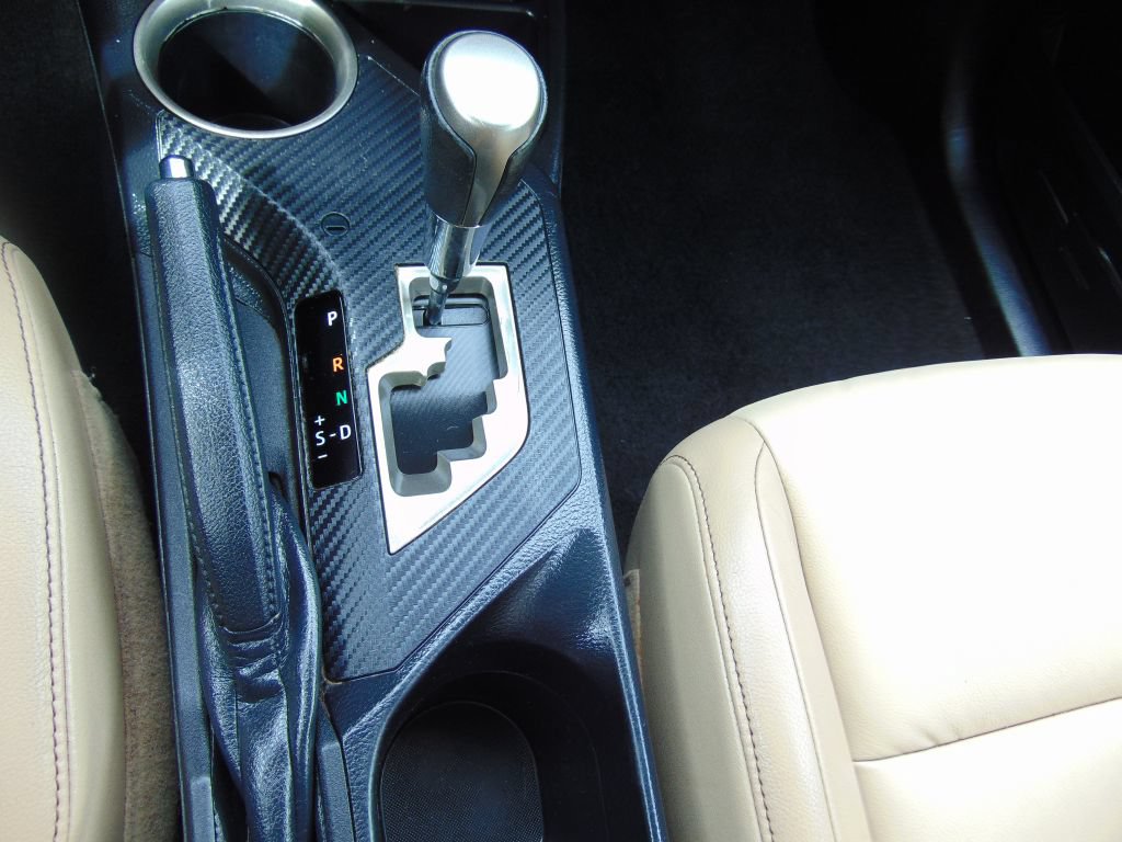 Used 2014 Toyota RAV4 Limited w/ Technology Package AWD/4WD image 19