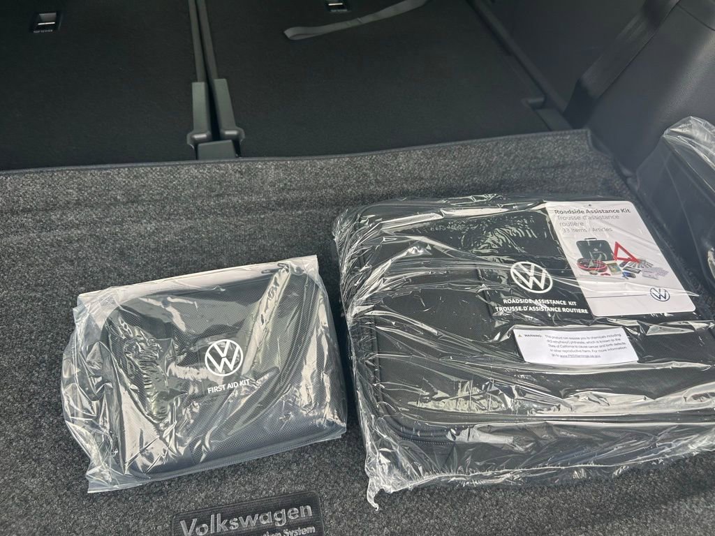 New 2026 Volkswagen Atlas SE image 38