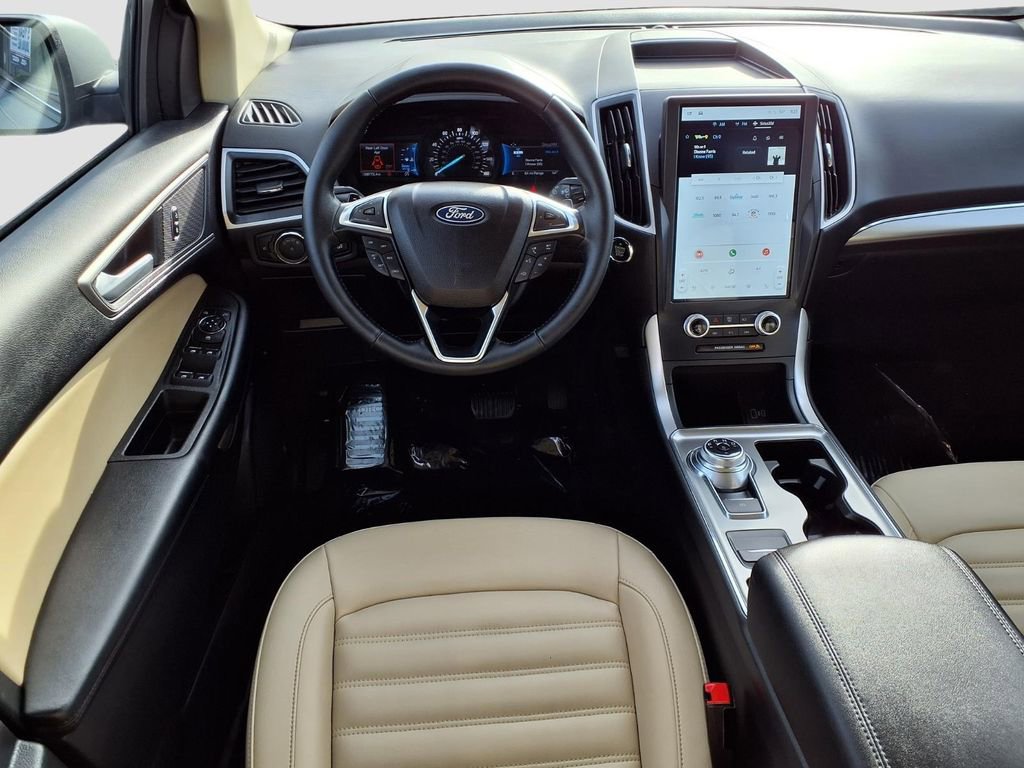 Used 2022 Ford Edge SEL w/ Convenience Package image 11