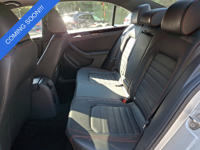 Used 2016 Volkswagen Jetta GLI SE FWD image 15