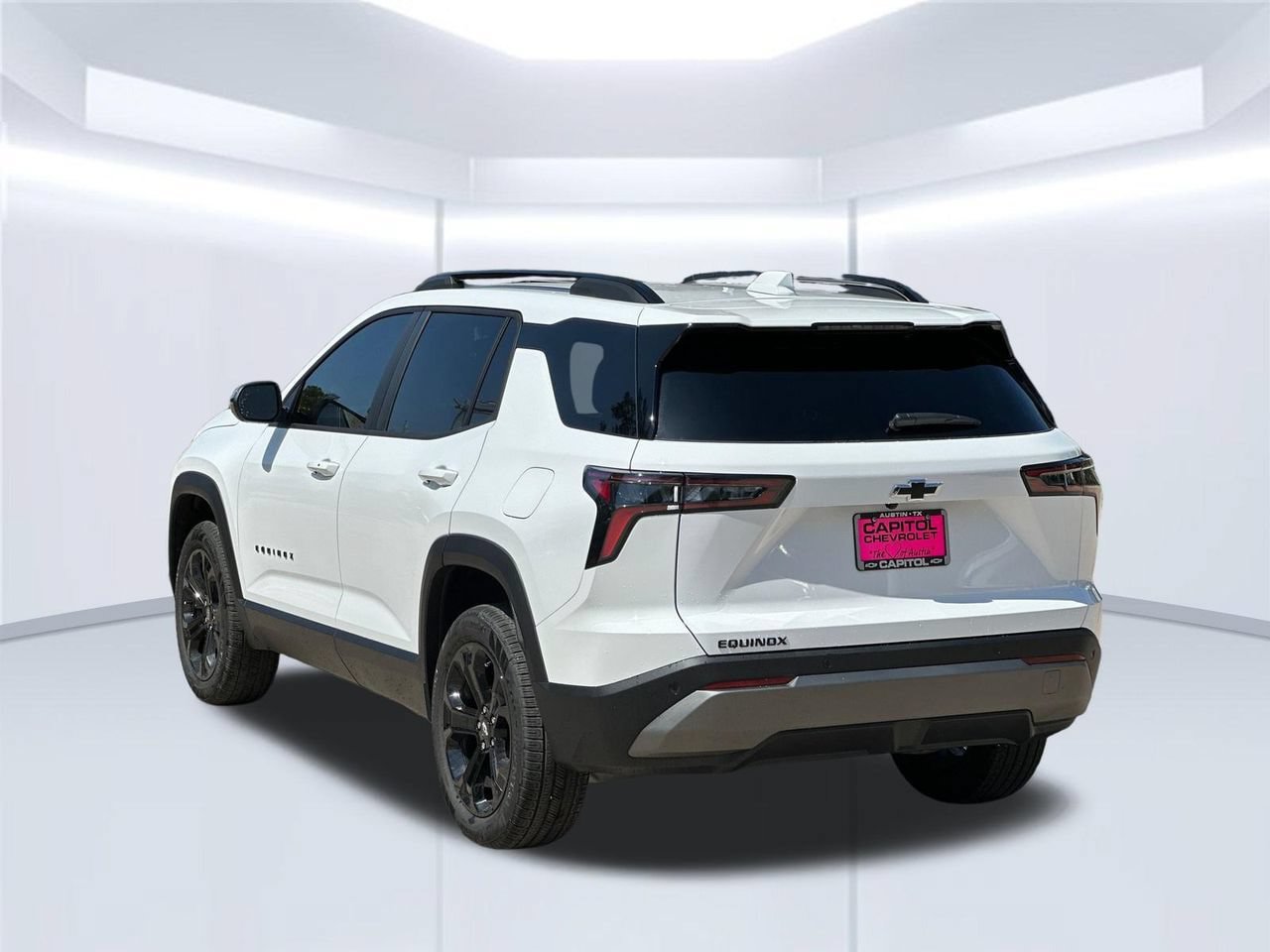 New 2027 Chevrolet Equinox LT w/ Convenience Package II FWD image 3
