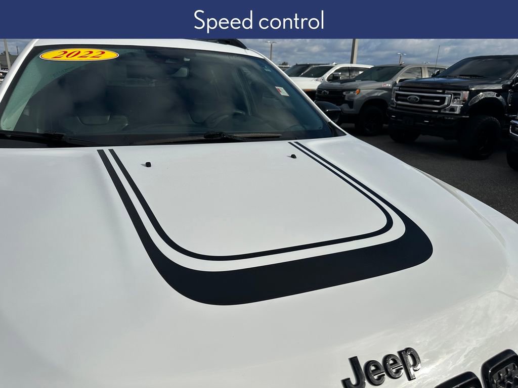 Used 2022 Jeep Cherokee Latitude w/ Sun & Sound Group image 15