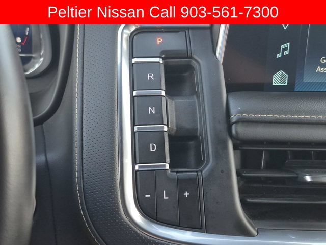 Used 2024 Chevrolet Suburban Premier RWD image 40