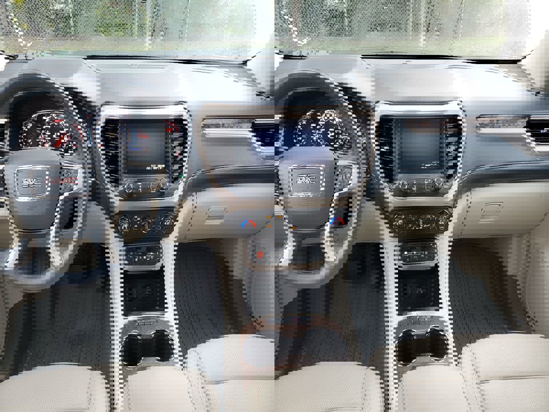 Used 2021 GMC Acadia Denali w/ Denali Technology Package image 52