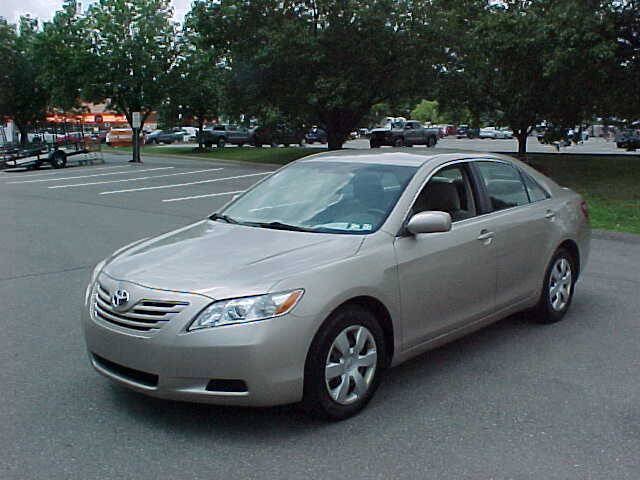 Used 2007 Toyota Camry LE FWD image 4