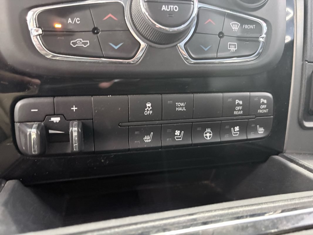 Used 2017 RAM 1500 Sport w/ Black Ram 1500 Sport Group AWD/4WD image 29
