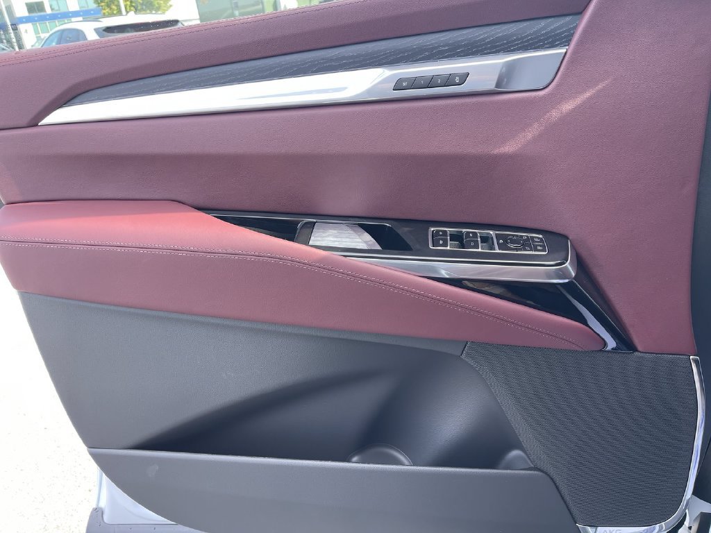 New 2026 Cadillac Escalade ESV Sport w/ Touring Package AWD/4WD image 33