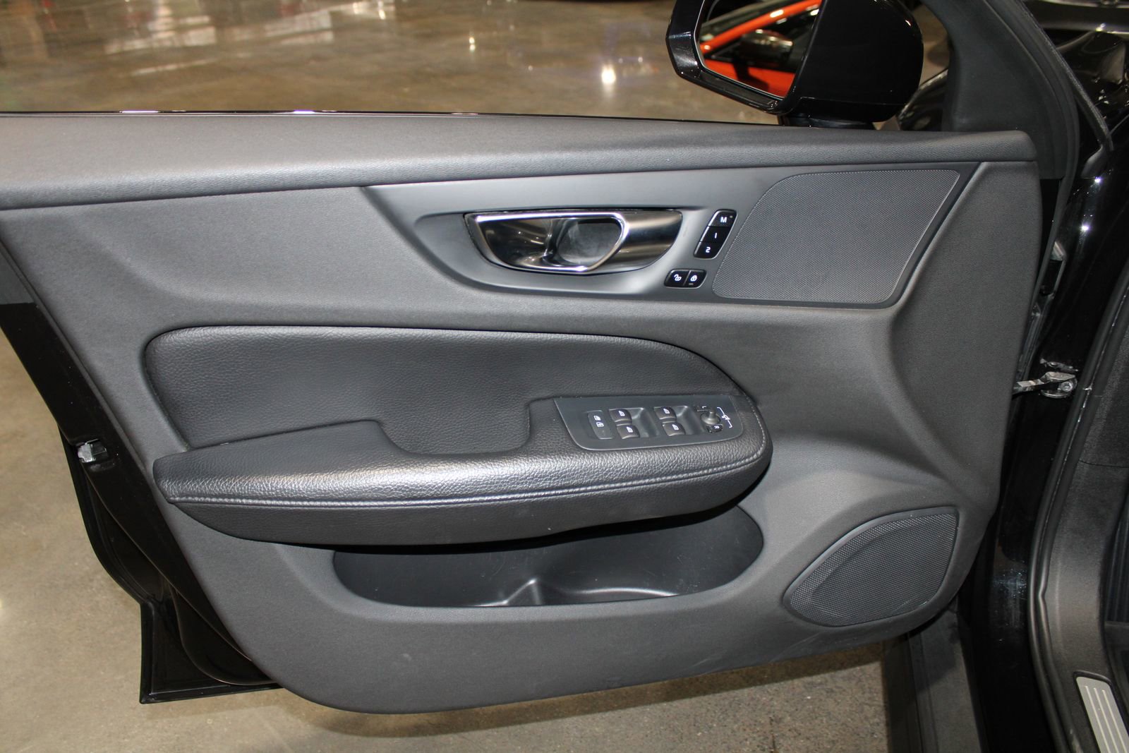 Used 2021 Volvo V60 T5 Cross Country w/ Climate Package image 26