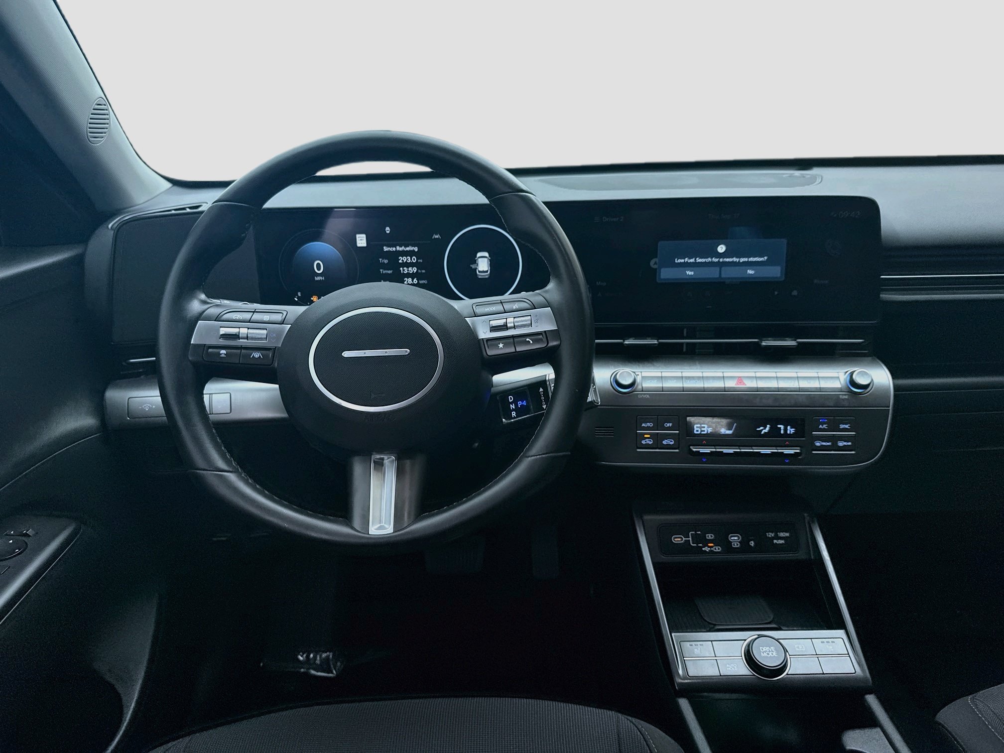 Used 2025 Hyundai Kona SEL FWD image 18