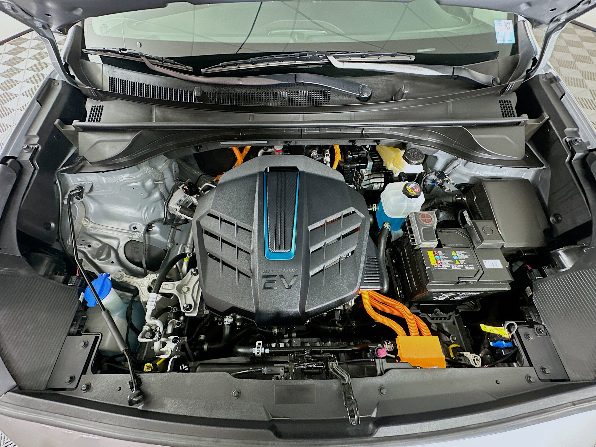 Used 2022 Kia Niro EX image 33