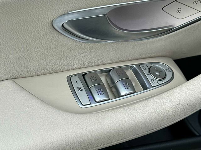 Used 2018 Mercedes-Benz E 300 image 14