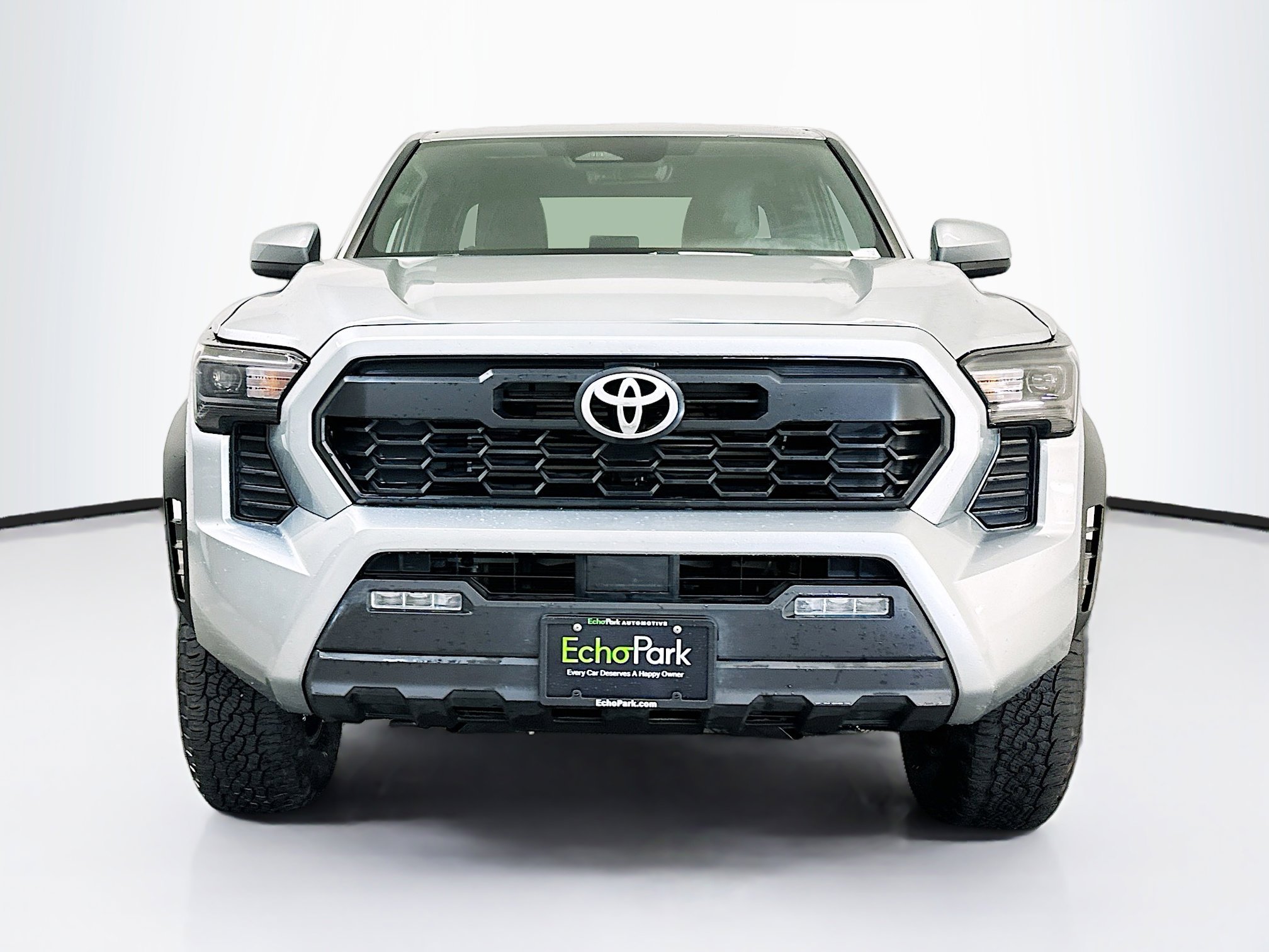 Used 2025 Toyota Tacoma TRD Off-Road image 2