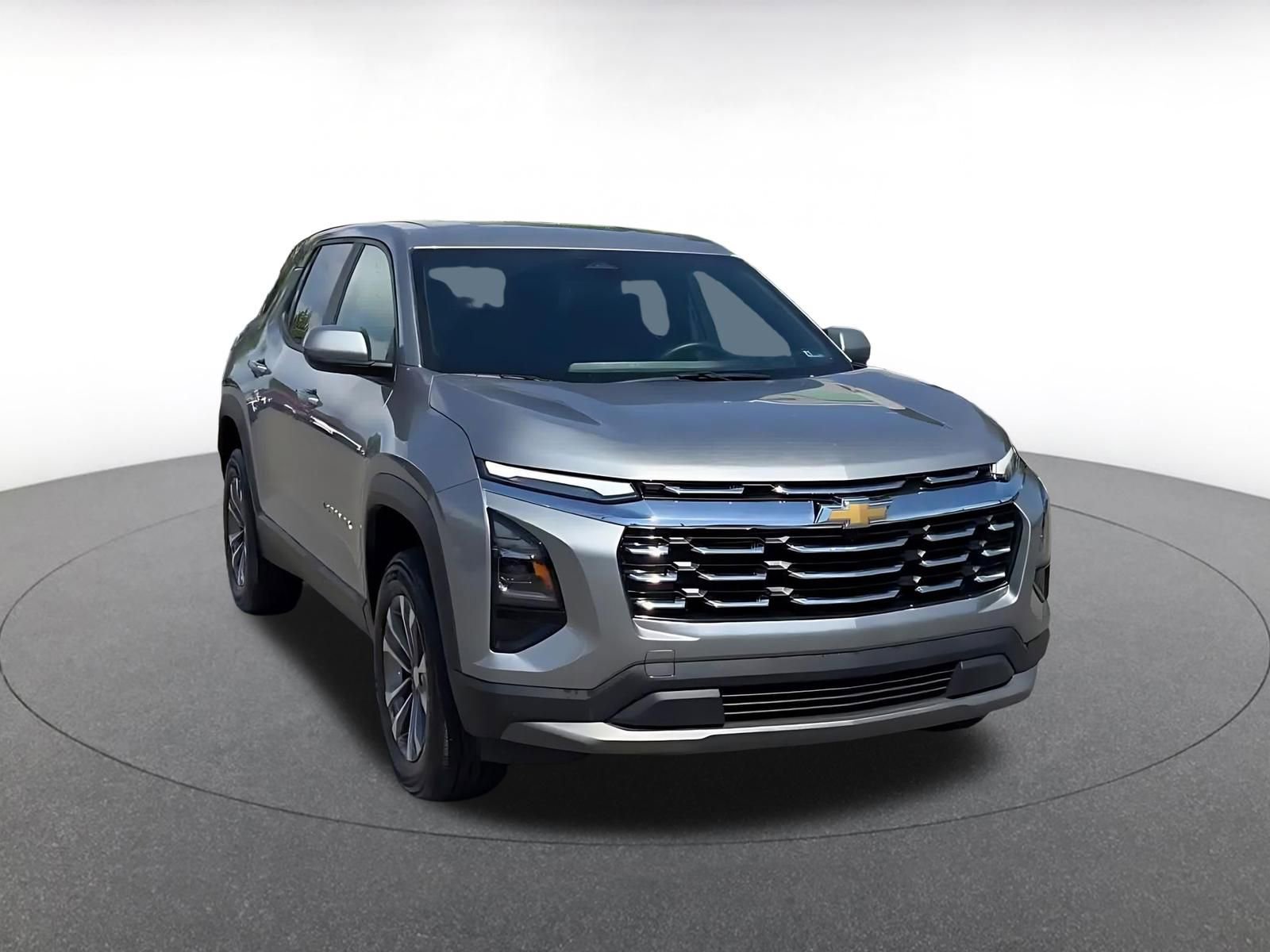 Used 2025 Chevrolet Equinox LT FWD image 3