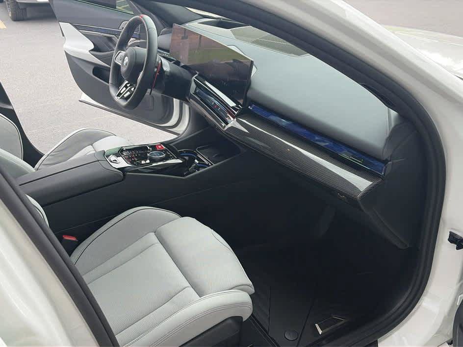 Used 2025 BMW M5 Touring w/ M Driver's Package AWD/4WD image 29