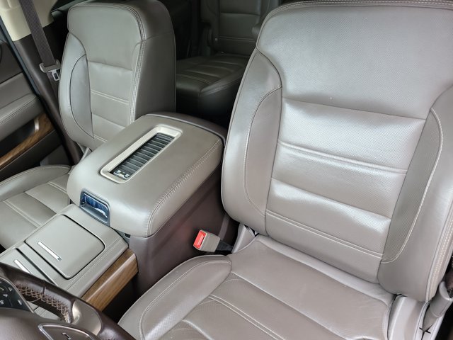Used 2019 GMC Yukon Denali w/ Denali Ultimate Package AWD/4WD image 11