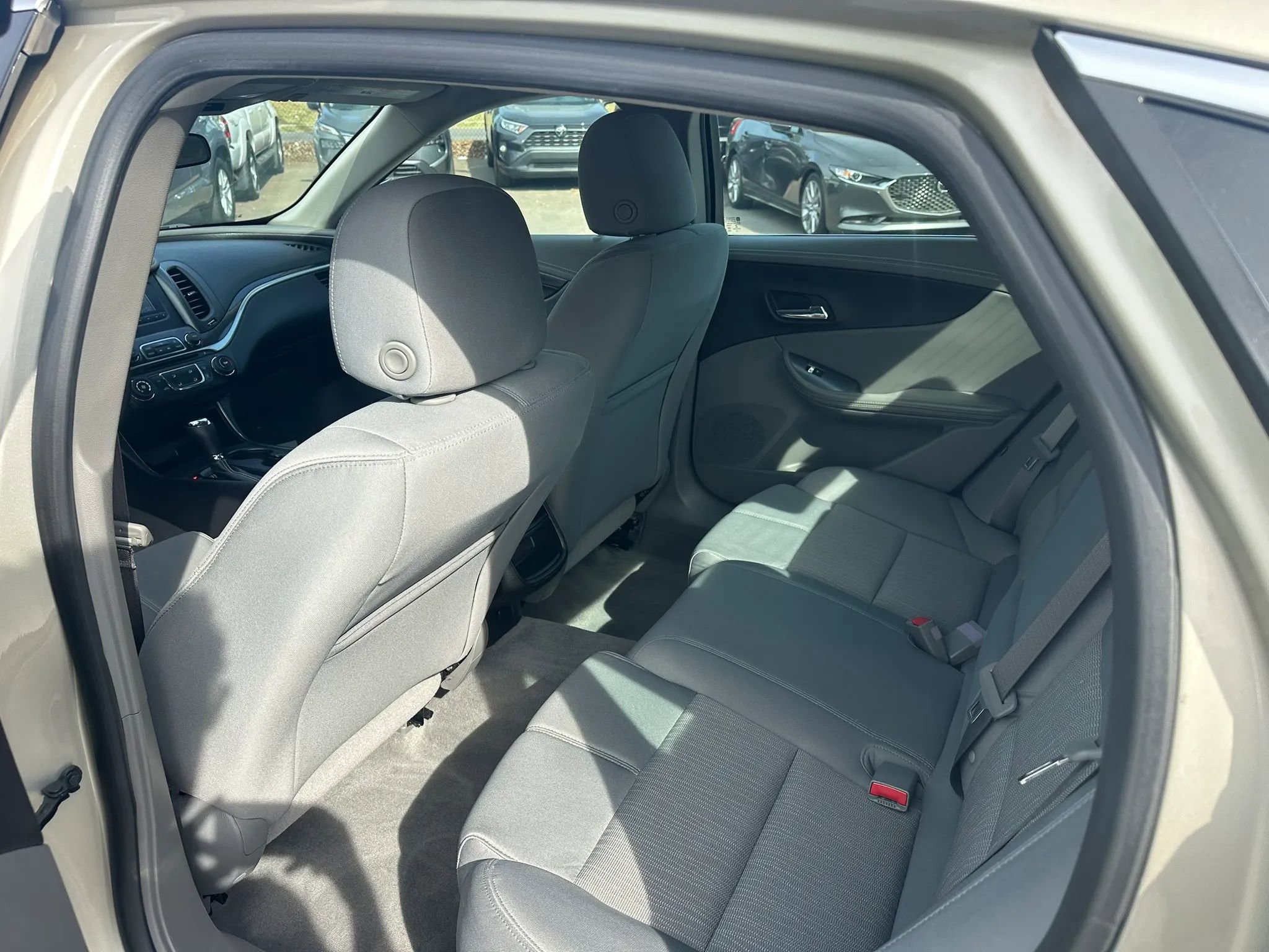 Used 2014 Chevrolet Impala LS FWD image 18