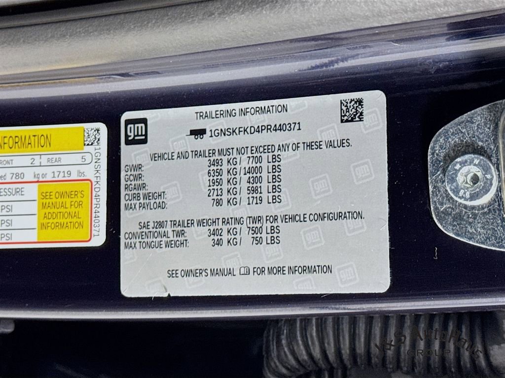 Used 2023 Chevrolet Suburban Premier AWD/4WD image 40