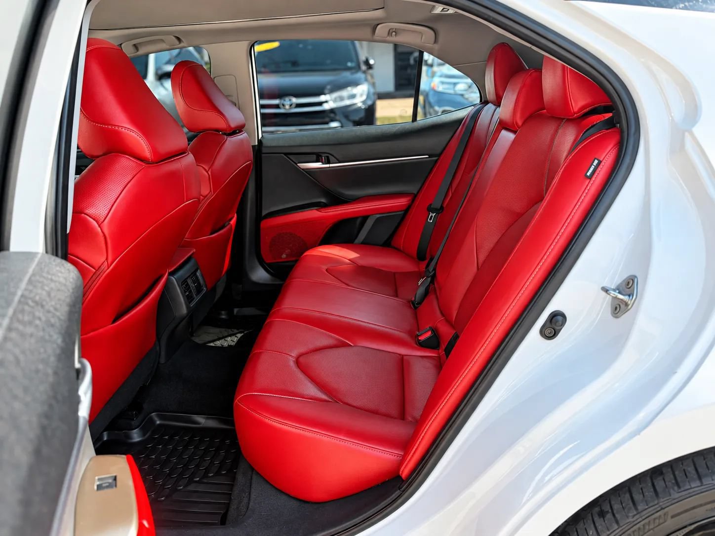 Used 2024 Toyota Camry XSE w/ Navigation Package FWD image 17