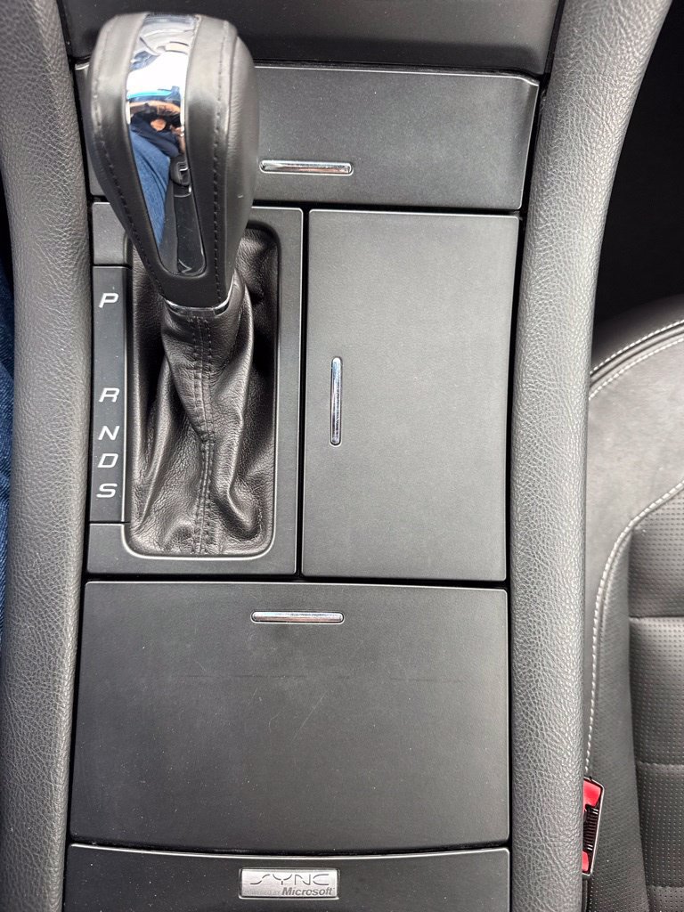 Used 2015 Ford Taurus Limited FWD image 29