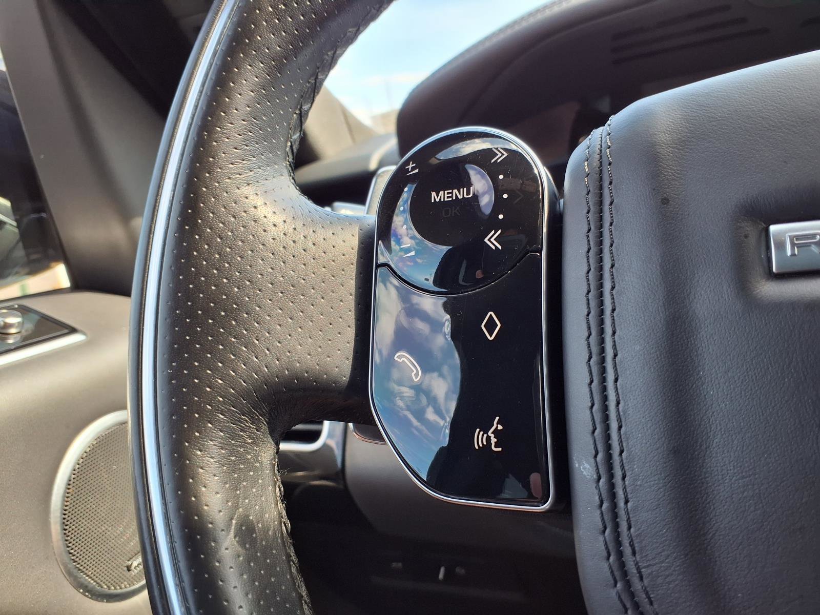 Used 2018 Land Rover Range Rover Sport HSE Dynamic image 15