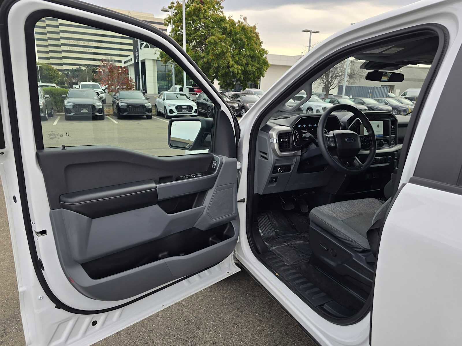 Used 2022 Ford F150 XLT w/ Trailer Tow Package image 21