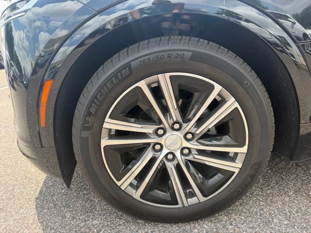Used 2023 Cadillac Lyriq AWD image 11