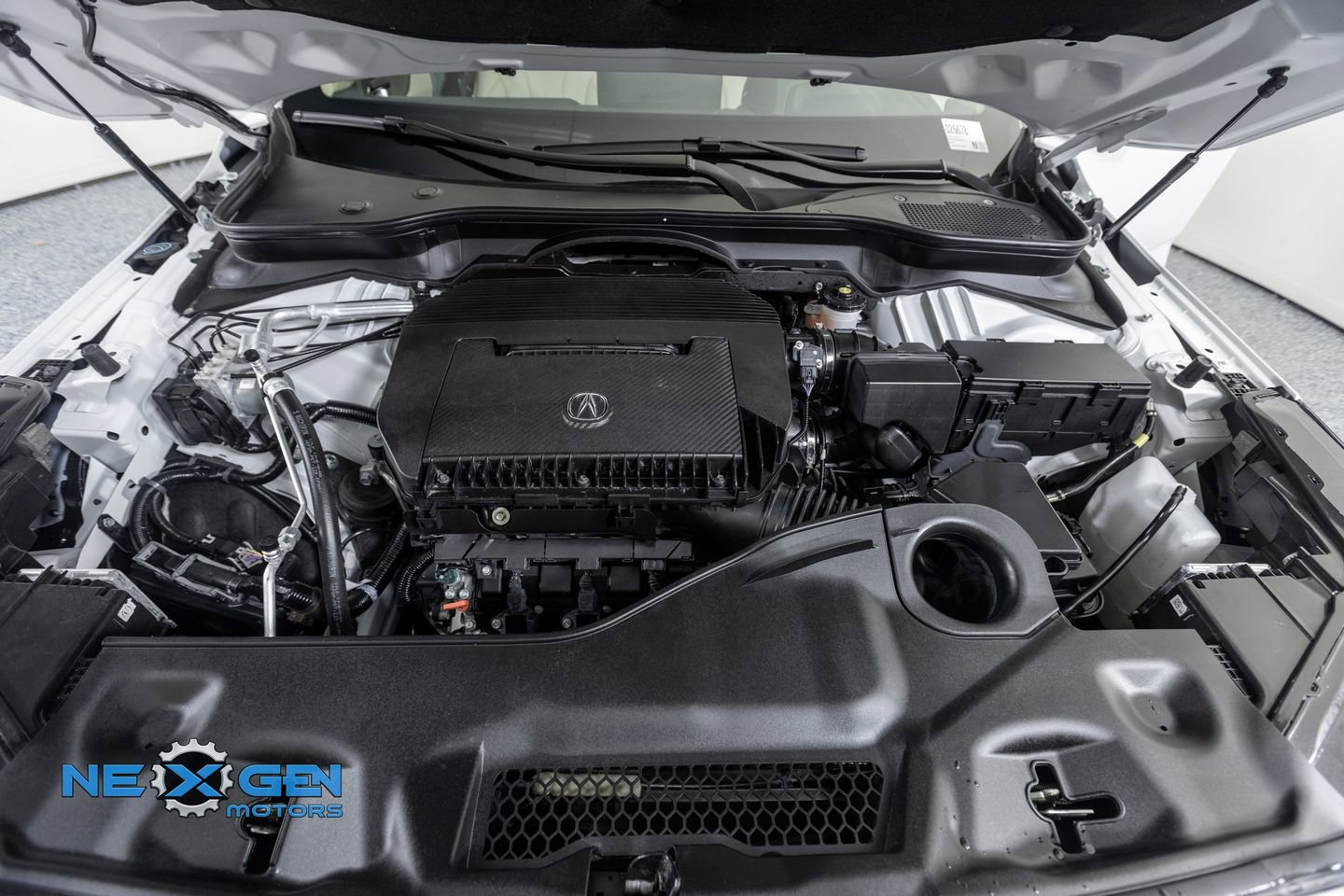 Used 2025 Acura MDX w/ Technology Package image 54