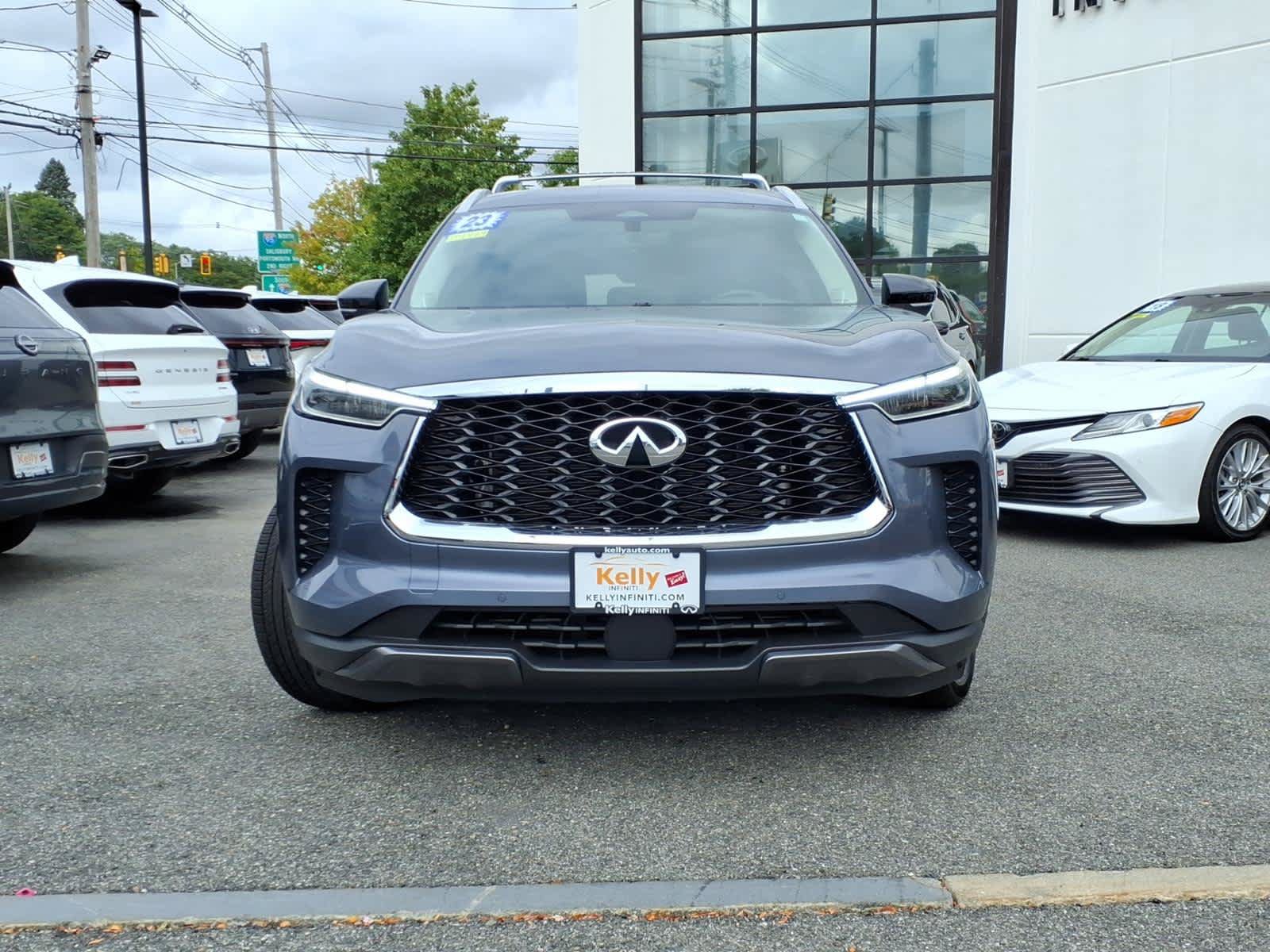 Certified 2023 INFINITI QX60 Sensory w/ Vision Package AWD/4WD image 2