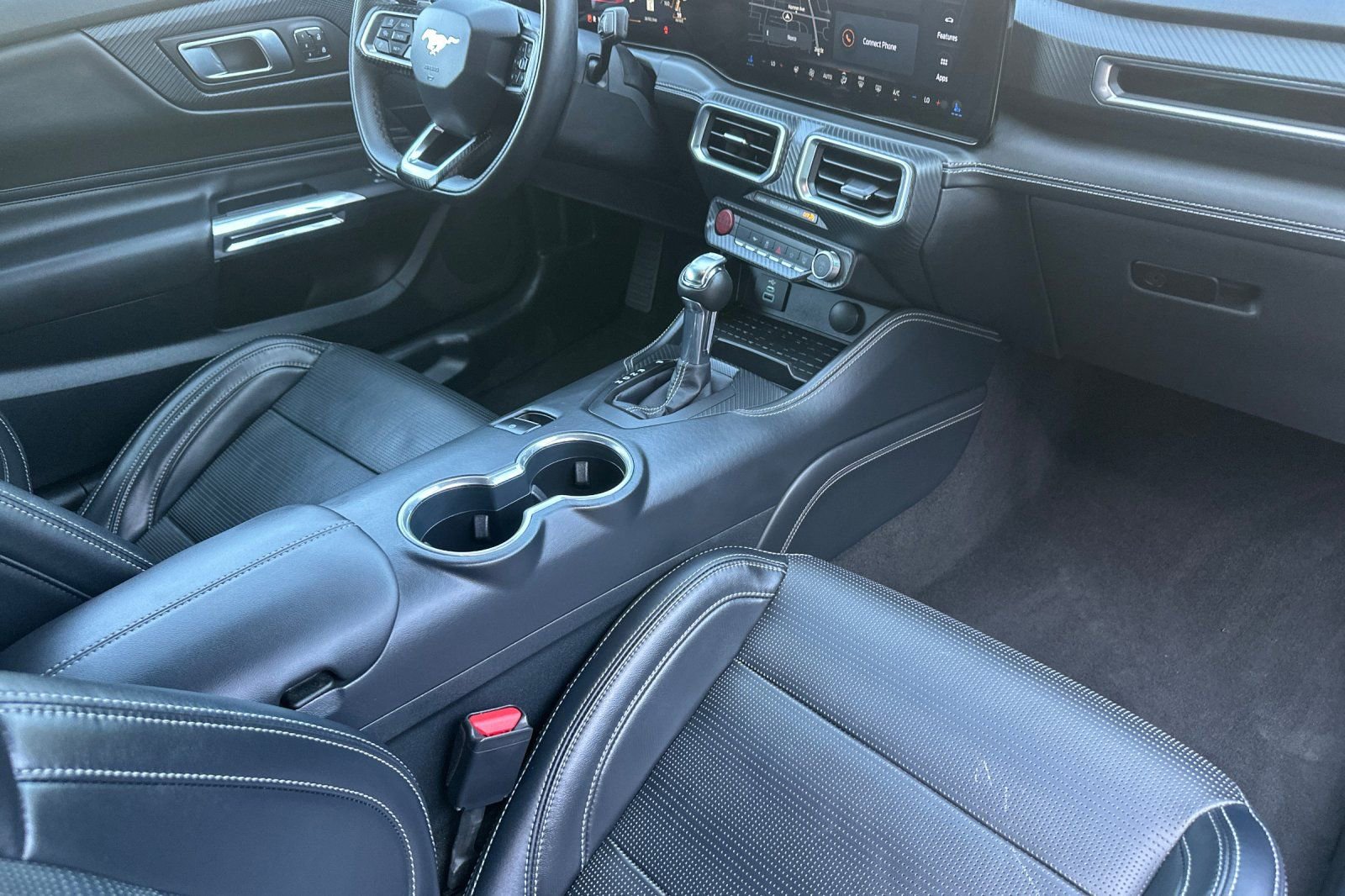 Used 2024 Ford Mustang GT Premium image 15