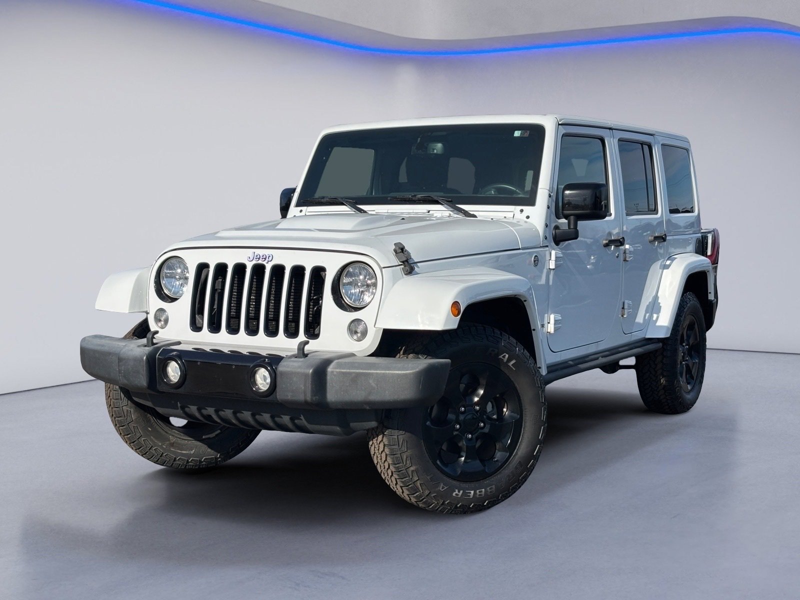 Used 2015 Jeep Wrangler Unlimited Sahara image 2