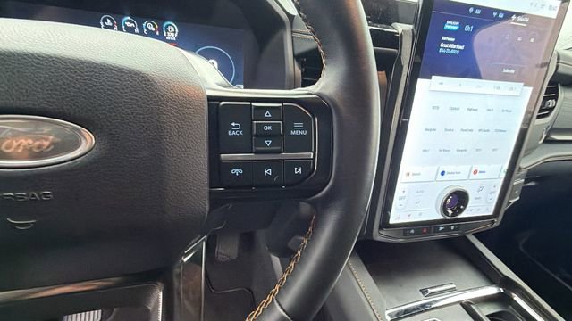 Used 2024 Ford Expedition Platinum image 28