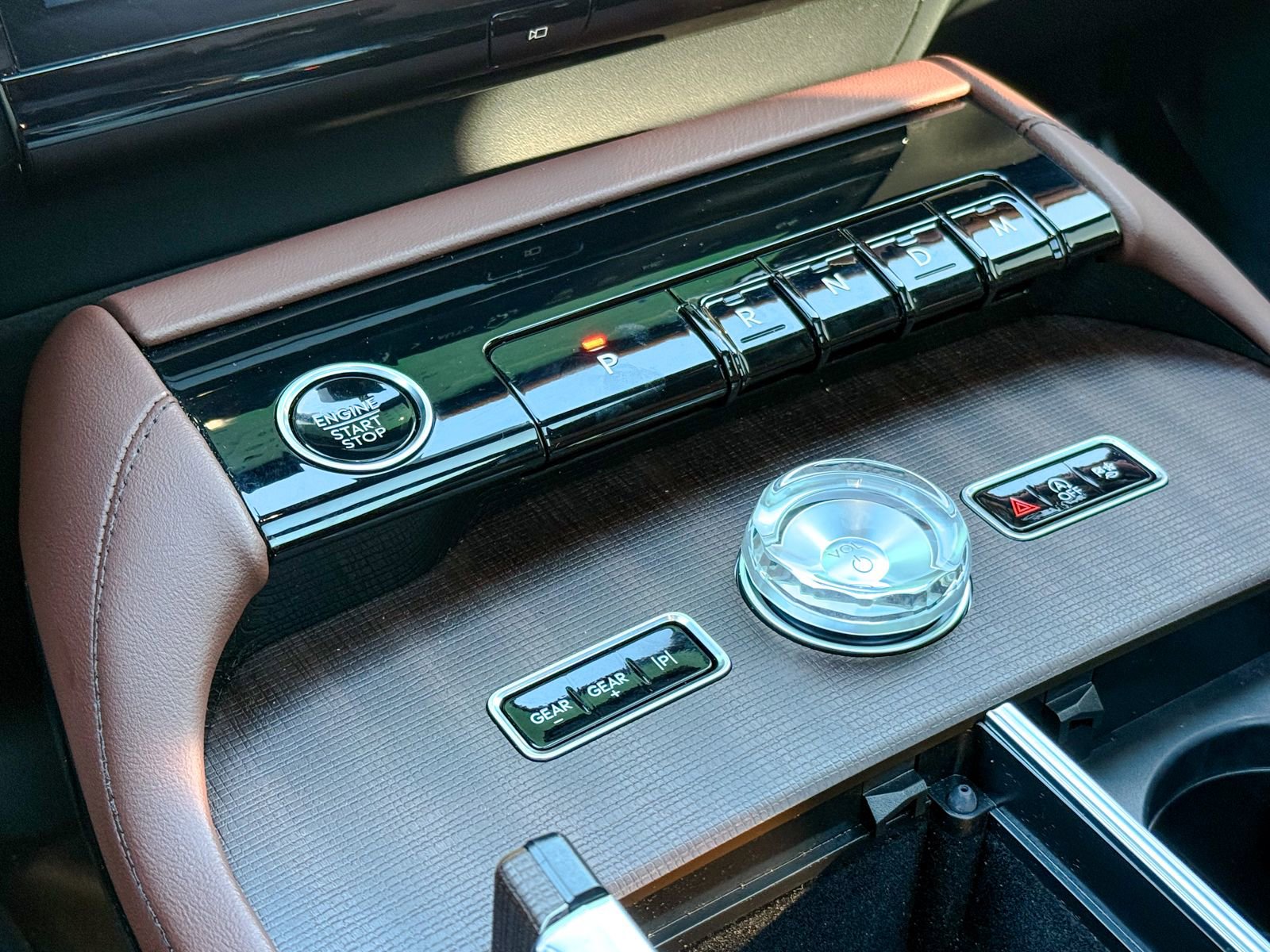 Used 2025 Lincoln Navigator L Reserve image 23