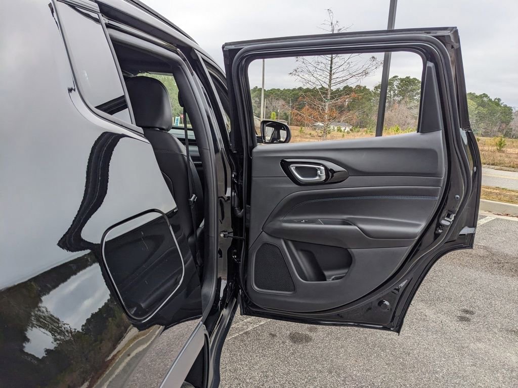 New 2026 Jeep Compass Latitude image 54