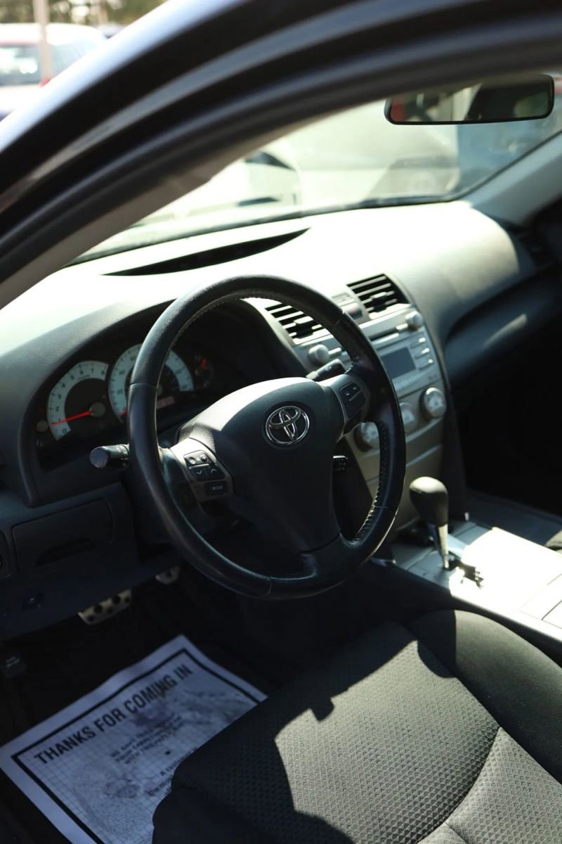 Used 2011 Toyota Camry SE image 27