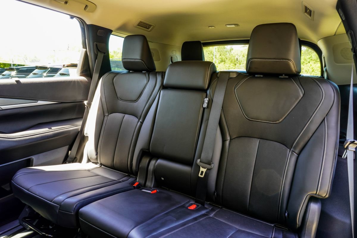 Certified 2026 INFINITI QX60 Luxe w/ Cargo Package image 39