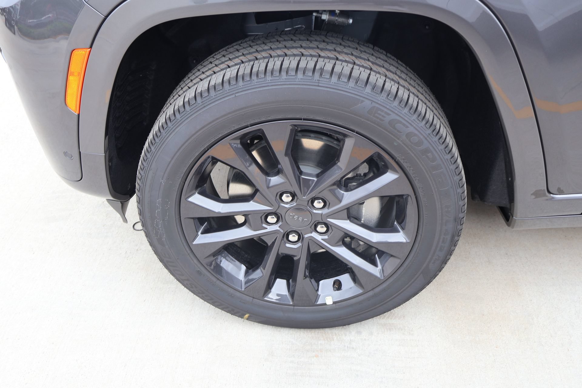 New 2026 Jeep Grand Cherokee L Limited AWD/4WD image 19