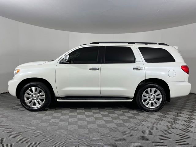 Used 2017 Toyota Sequoia Platinum RWD image 7