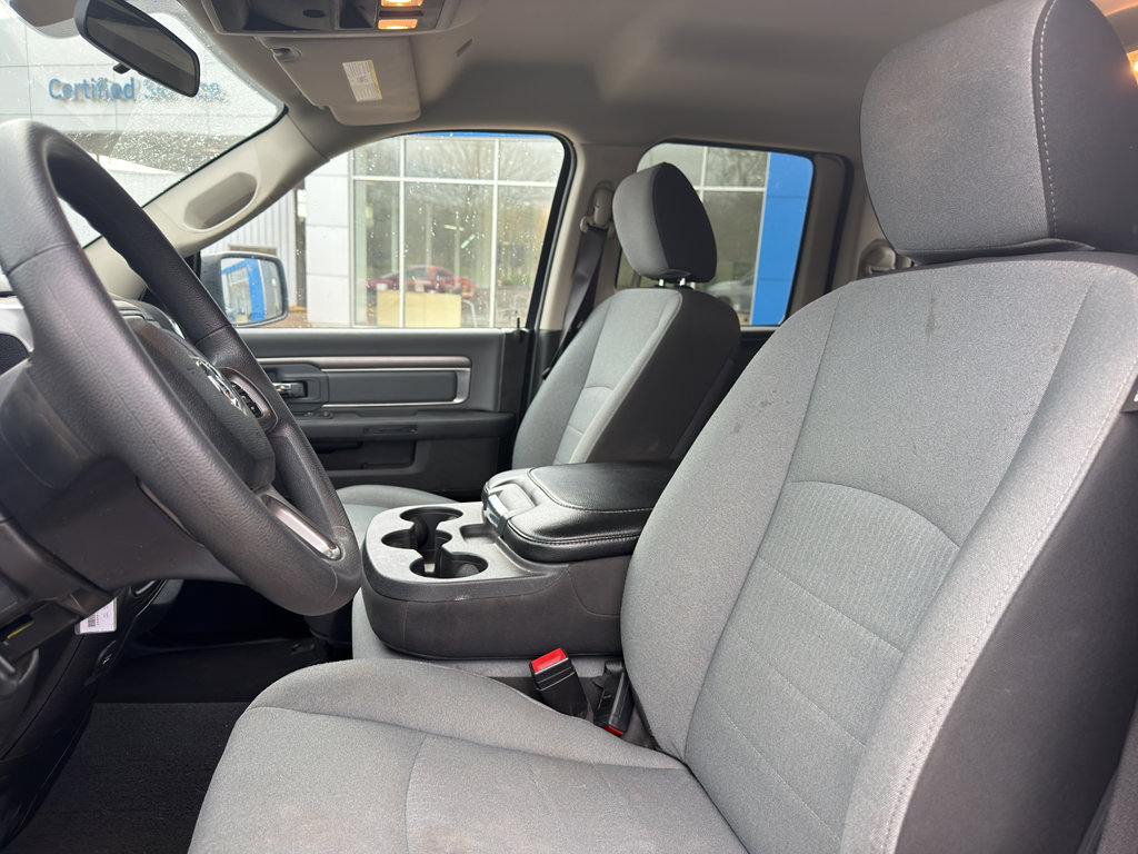 Used 2024 RAM 1500 Classic SLT RWD image 30