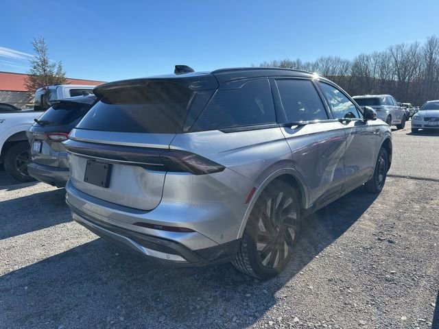 Used 2024 Lincoln Nautilus Reserve w/ Equipment Group 202A image 4