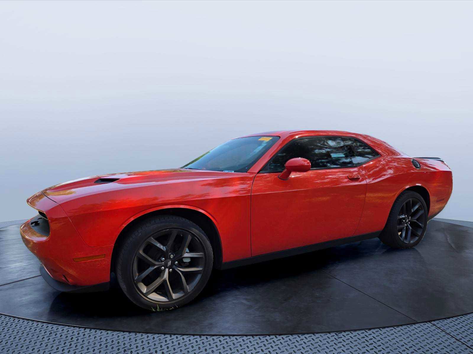 Used 2023 Dodge Challenger SXT w/ Blacktop Package RWD image 3