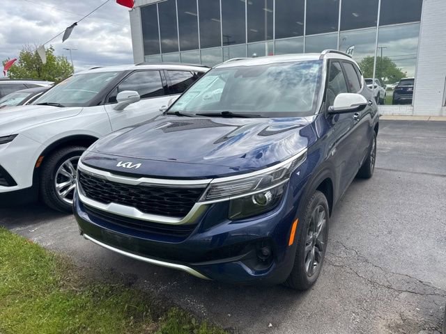 Certified 2022 Kia Seltos S AWD/4WD image 1
