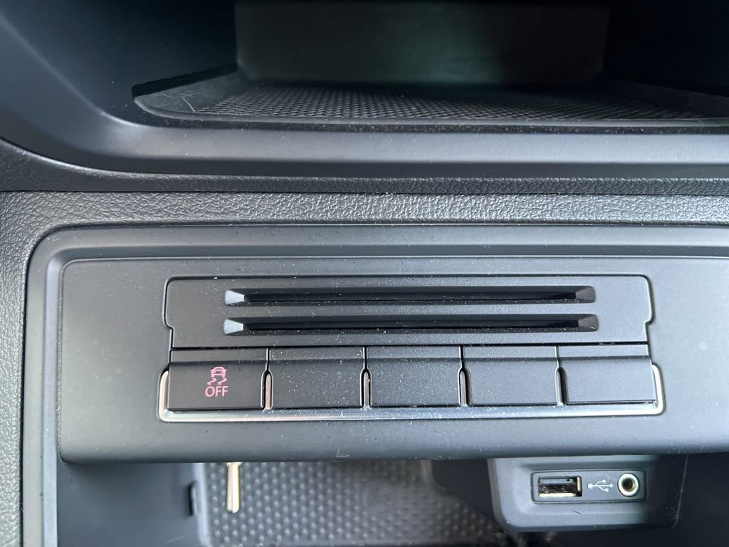 Used 2016 Volkswagen Tiguan R-Line FWD image 22