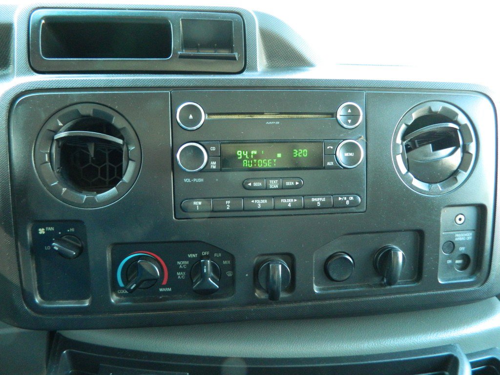 Used 2016 Ford E-450 and Econoline 450 Super Duty w/ Ambulance Prep Package RWD image 17