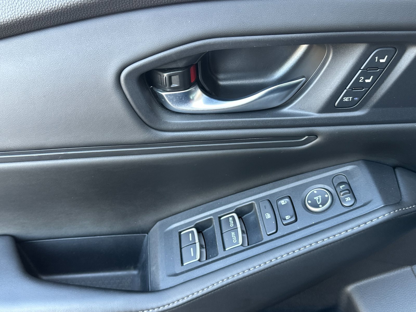 Used 2023 Honda Accord Sport image 11