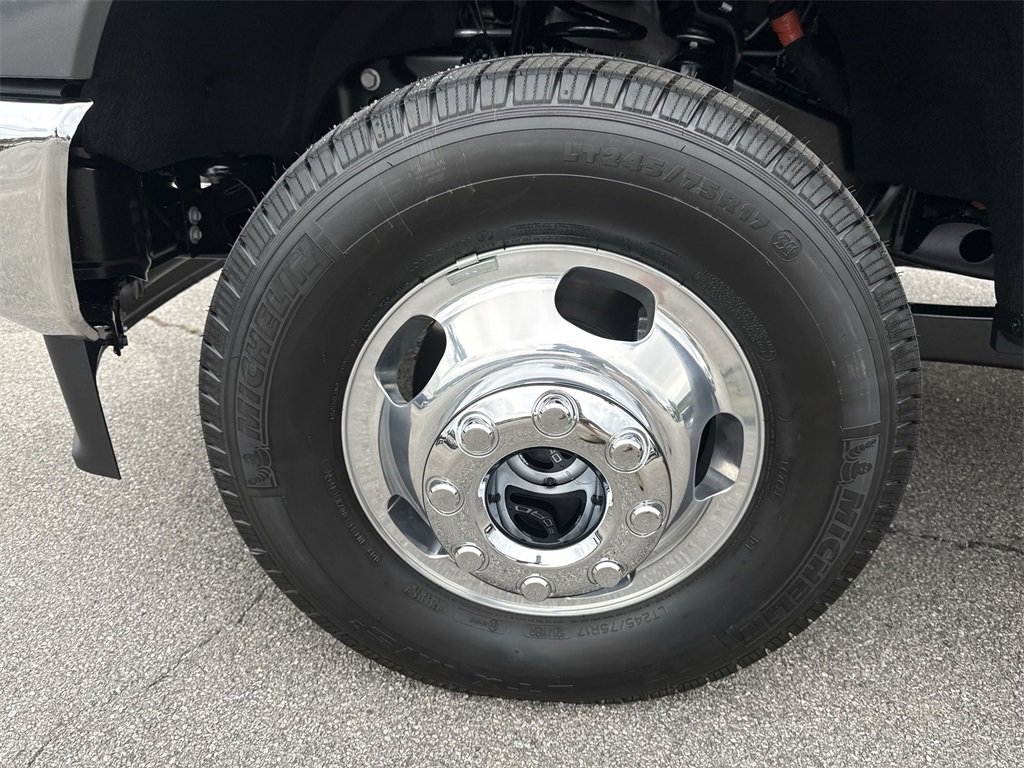 New 2026 Ford F350 XLT image 8