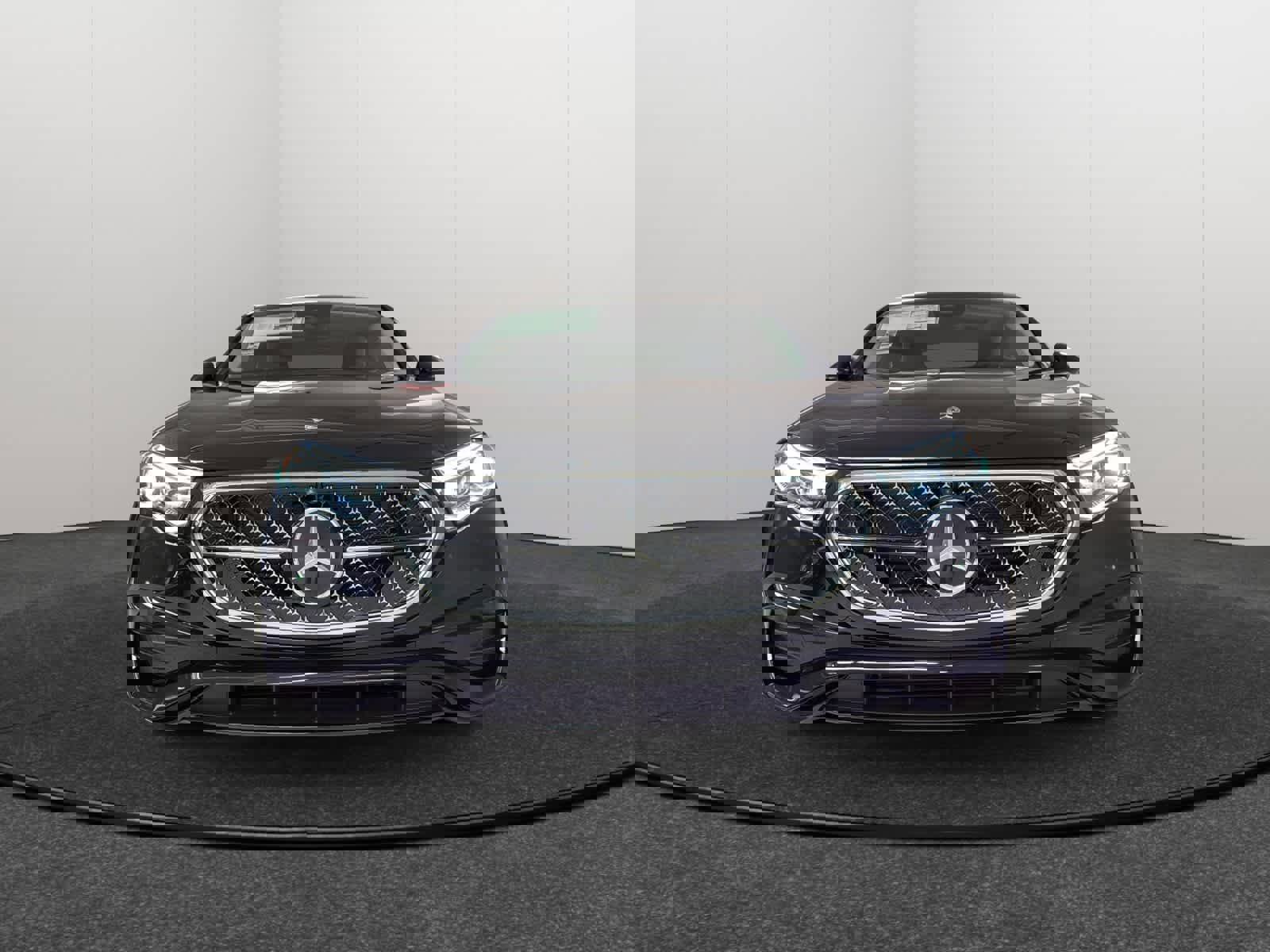 New 2026 Mercedes-Benz E 450 4MATIC Sedan image 2