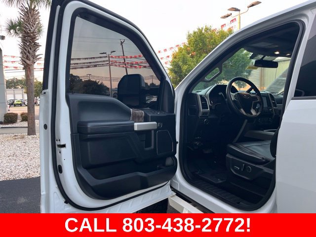 Used 2018 Ford F250 Lariat w/ Lariat Value Package AWD/4WD image 4