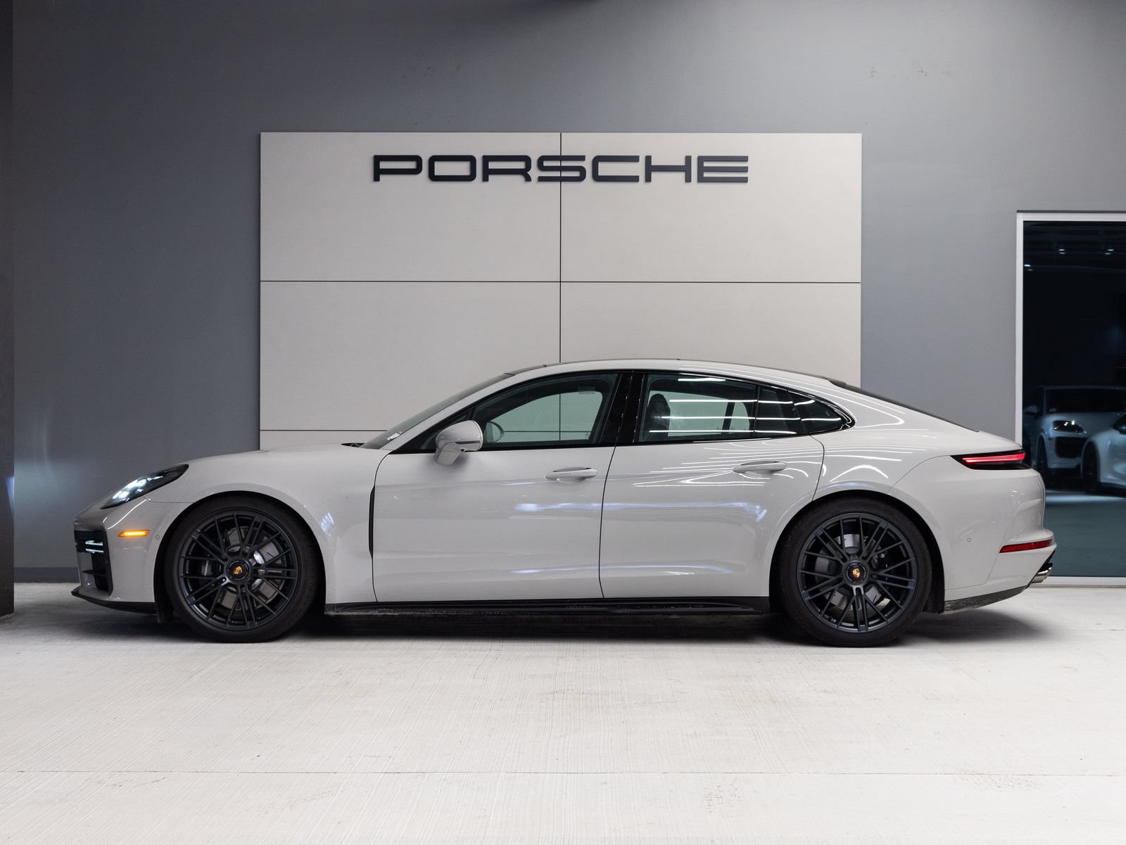 New 2026 Porsche Panamera GTS AWD/4WD image 2